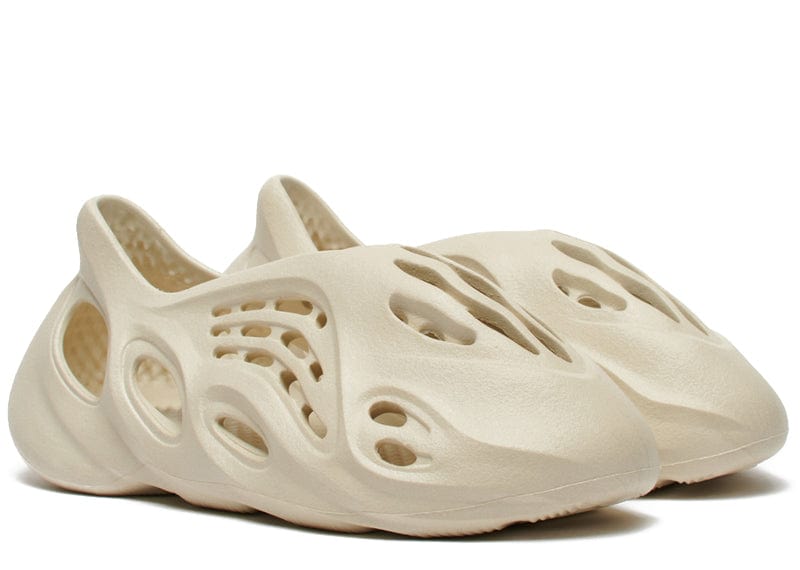 Yeezy Foam RNNR Etham/Sand